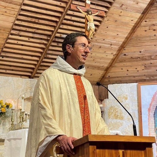 Adoring the Sacred Mysteries | Mission of Divine Mercy